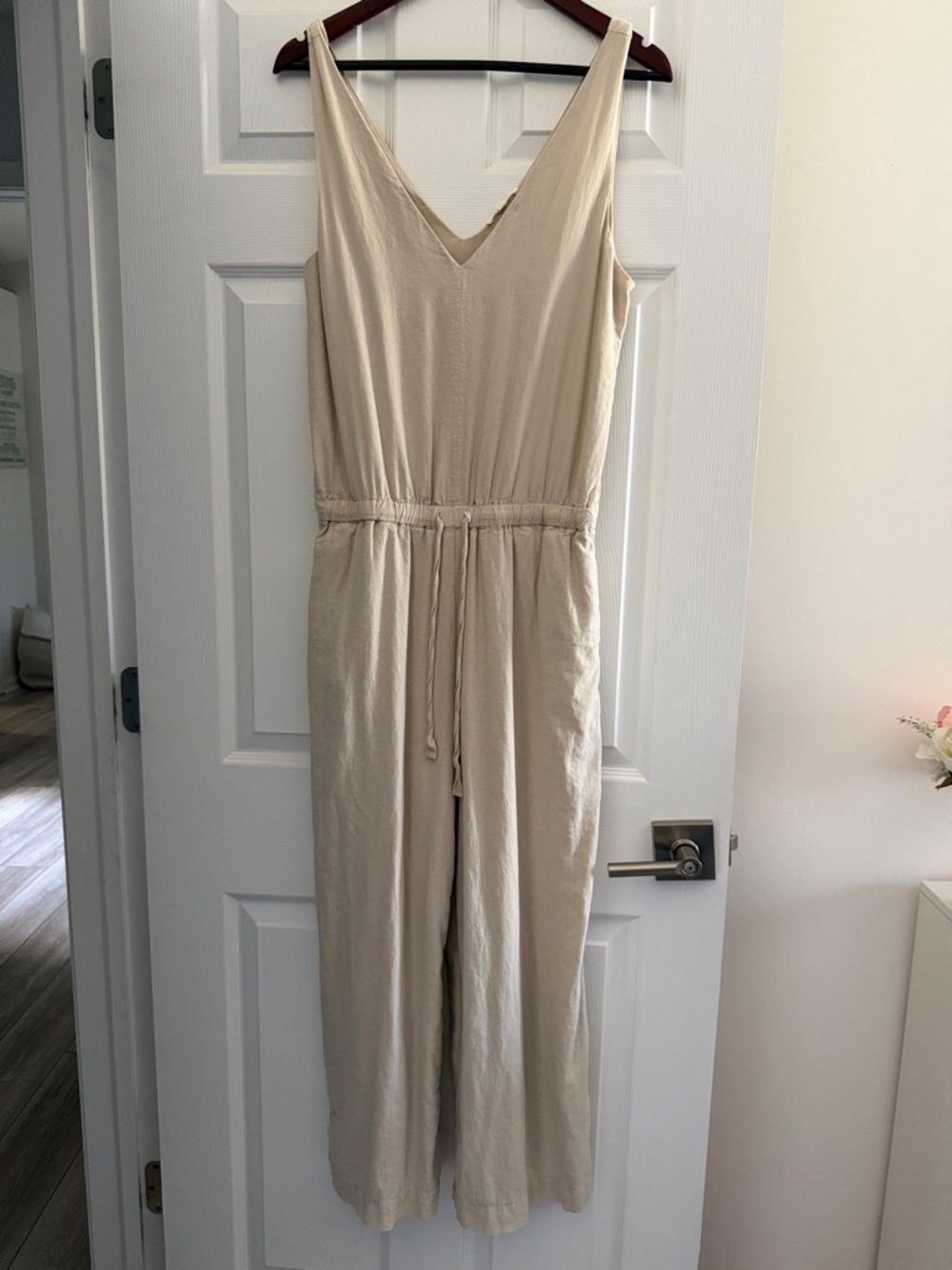 Splendid Sleeveless V-Neck Wide-Leg Jumpsuit in Light Beige